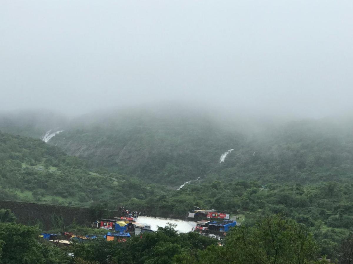 Hotel Manik Moti Lonavala Εξωτερικό φωτογραφία
