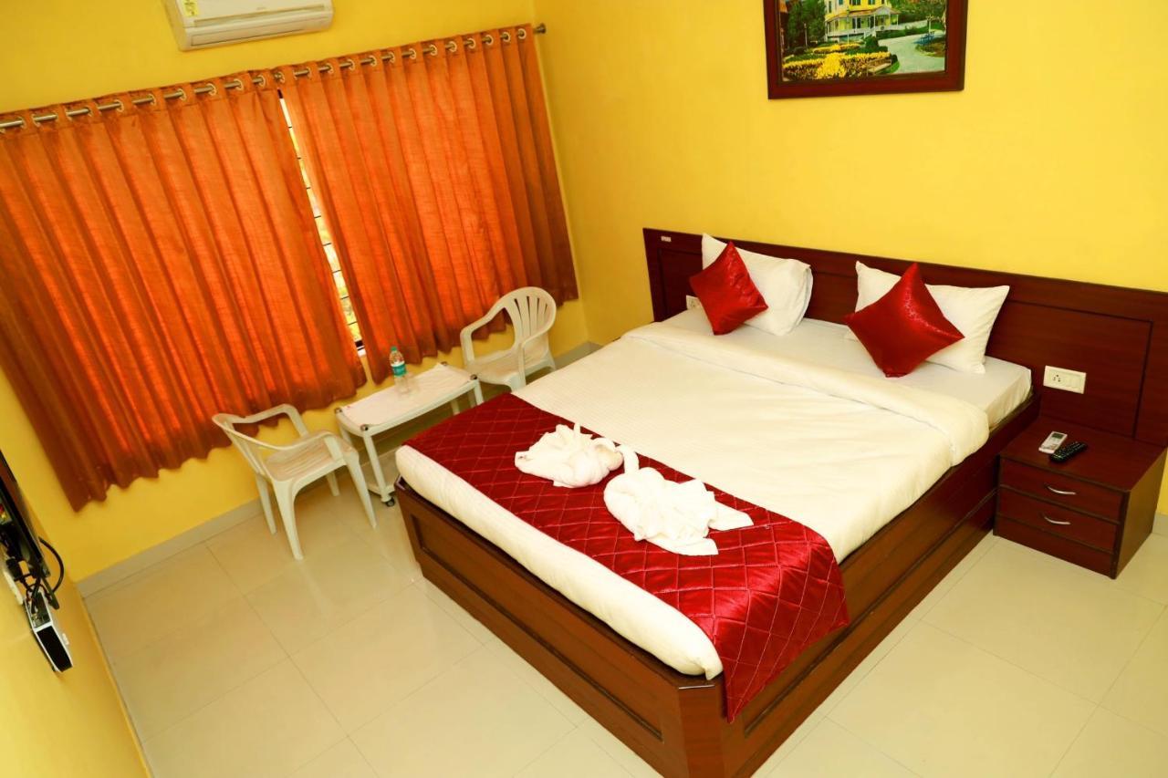 Hotel Manik Moti Lonavala Εξωτερικό φωτογραφία
